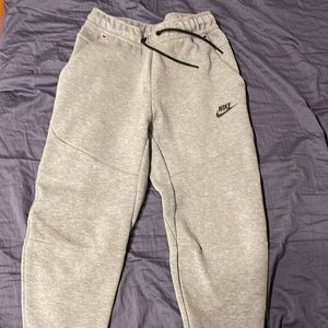 Nike Tech Fleece Pants